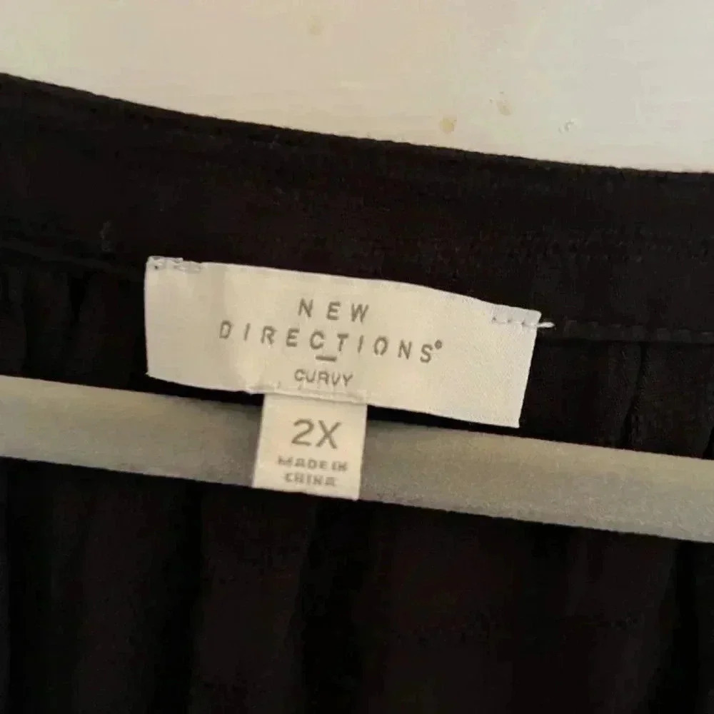 New Directions black button front shirt size 2X - Picture 4 of 6